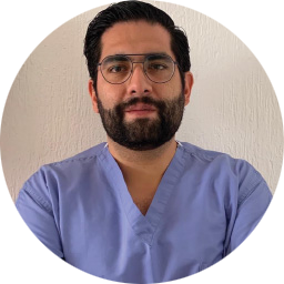 Dr. César Moreno Rey